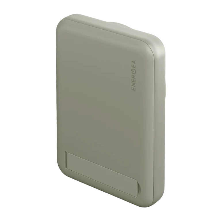 Внешний аккумулятор Energea MagPac Mini 10000 mAh с подставкой, зеленый Внешний аккумулятор Energea MagPac Mini 10000 mAh с подставкой, зеленый